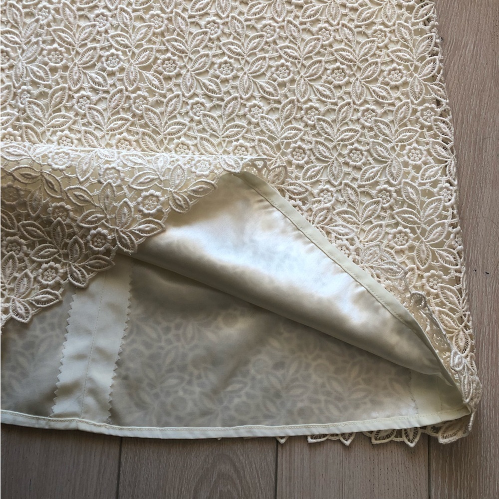 Handmade Ivory Lace Detailed Dress - Picture 7 of 13